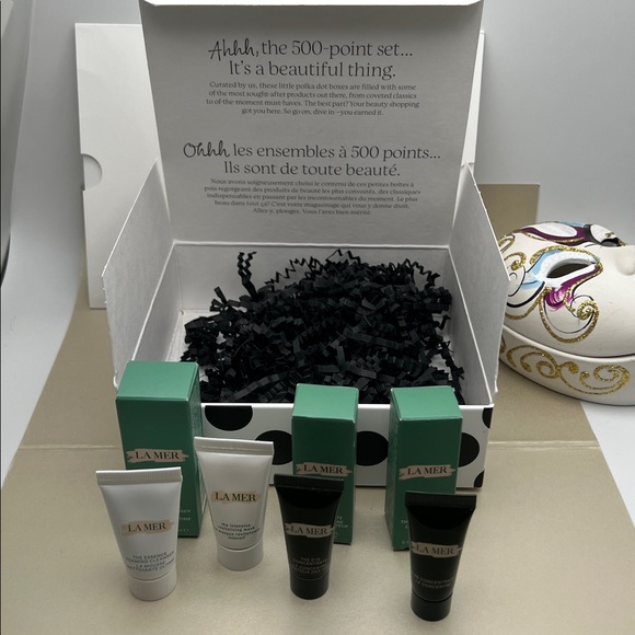 La Mer Bundle- Eye & Face Concentrate, Cleaning Foam & Mask in A Package BoxNWOT - Picture 15 of 16